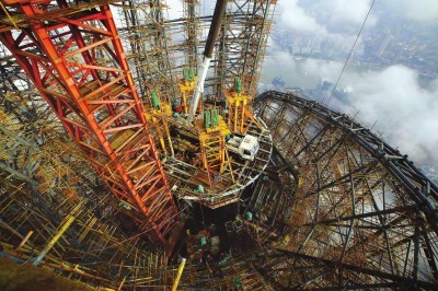 塔吊上的风景 建筑工人魏根生的城市视角