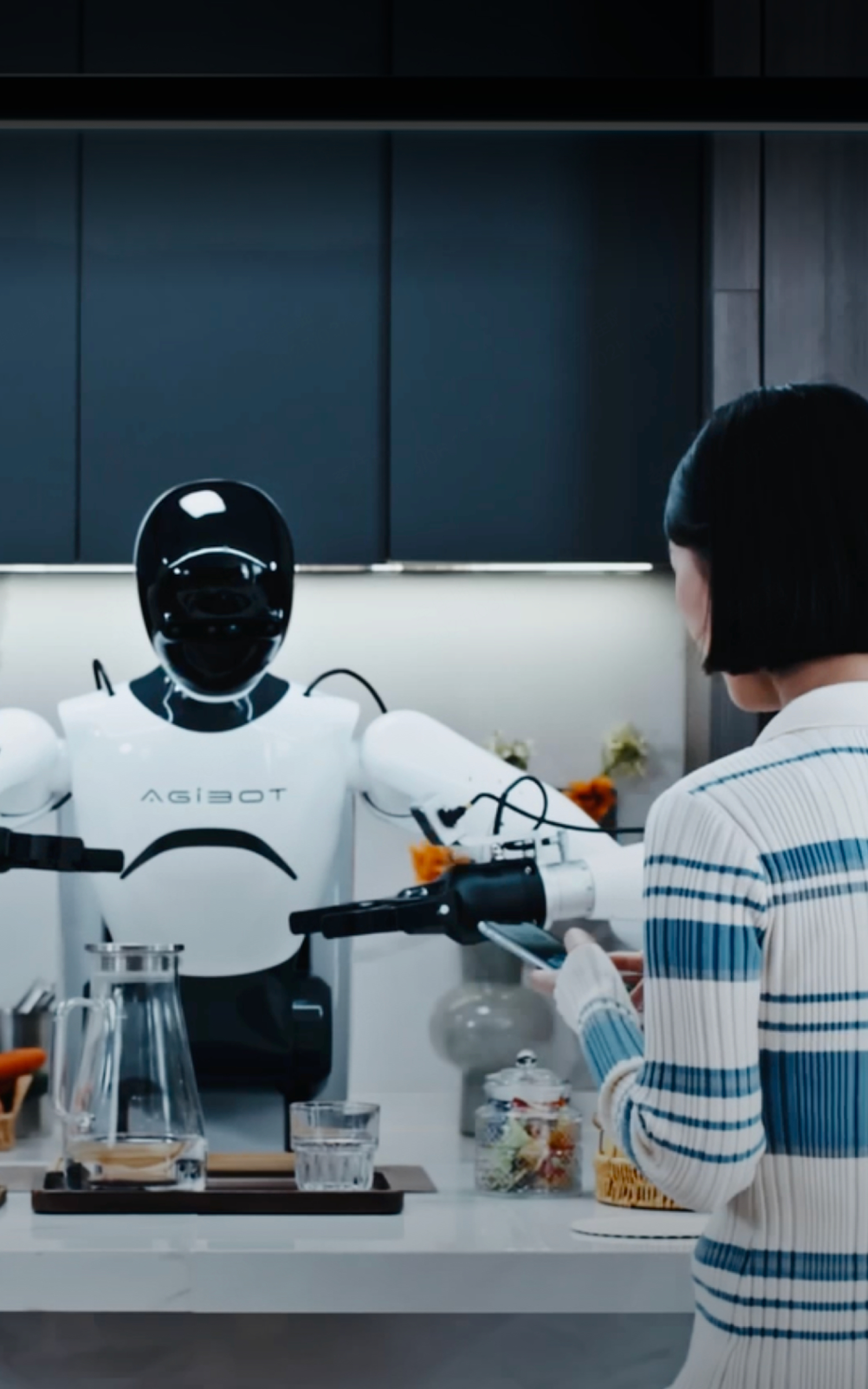 行业首款！星空真人发布具身智能一站式开发平台Genie Studio